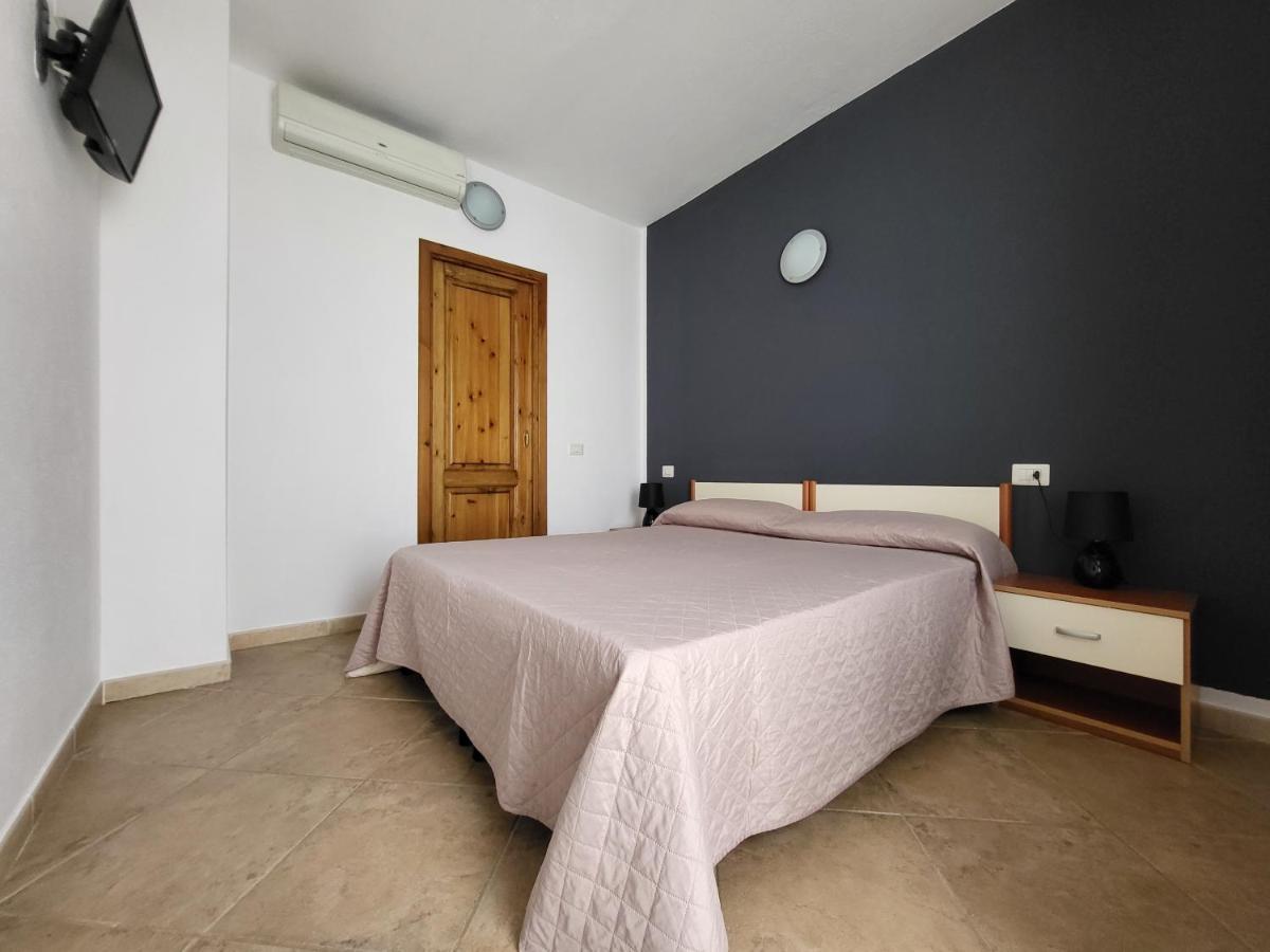 White Sand Affittacamere La Caletta Zewnętrze zdjęcie