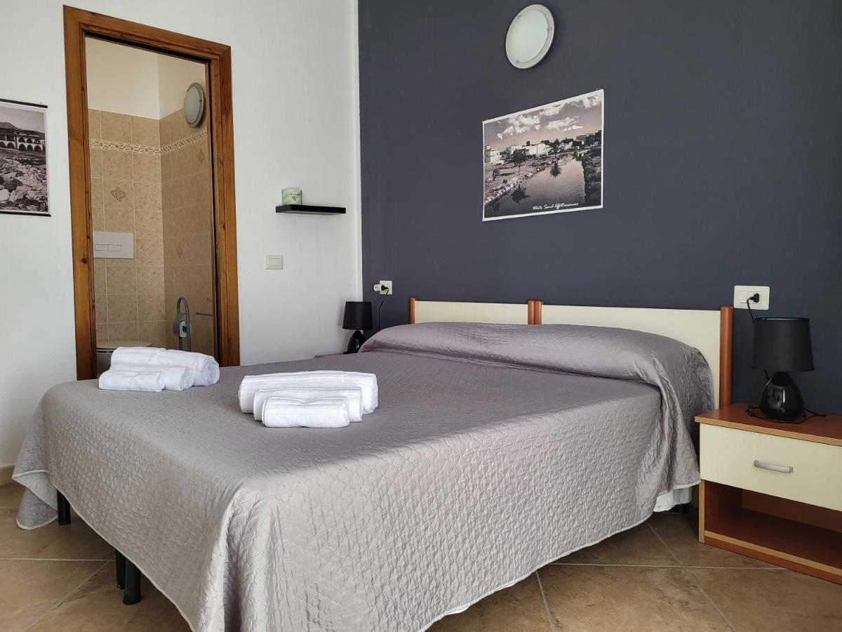 White Sand Affittacamere La Caletta Zewnętrze zdjęcie